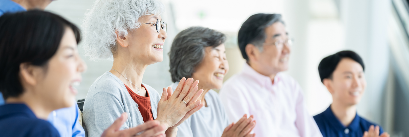 季節のイベントを盛り上げるレクリエーション、普段とは一味違う体験と食事